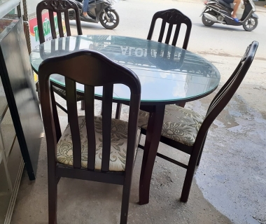 Thanh lý bộ bàn ăn