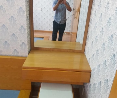 Bàn trang điểm gỗ MDF treo tường