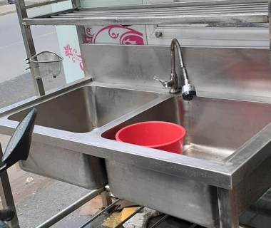 Bồn rửa inox 2 hôc có kệ