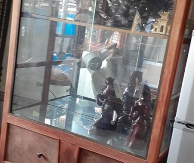 Tủ trưng bày sản phẩm